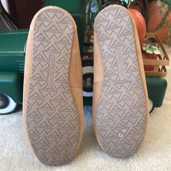 Brand New Minnetonka Genuine Suede Slip-On Moccasin Slipper Shoes - Picture 11 of 14